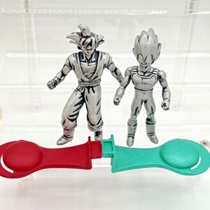 Vintage 2000 Burger King Dragon Ball Z Goku Vegeta lot of 2 Action Figures